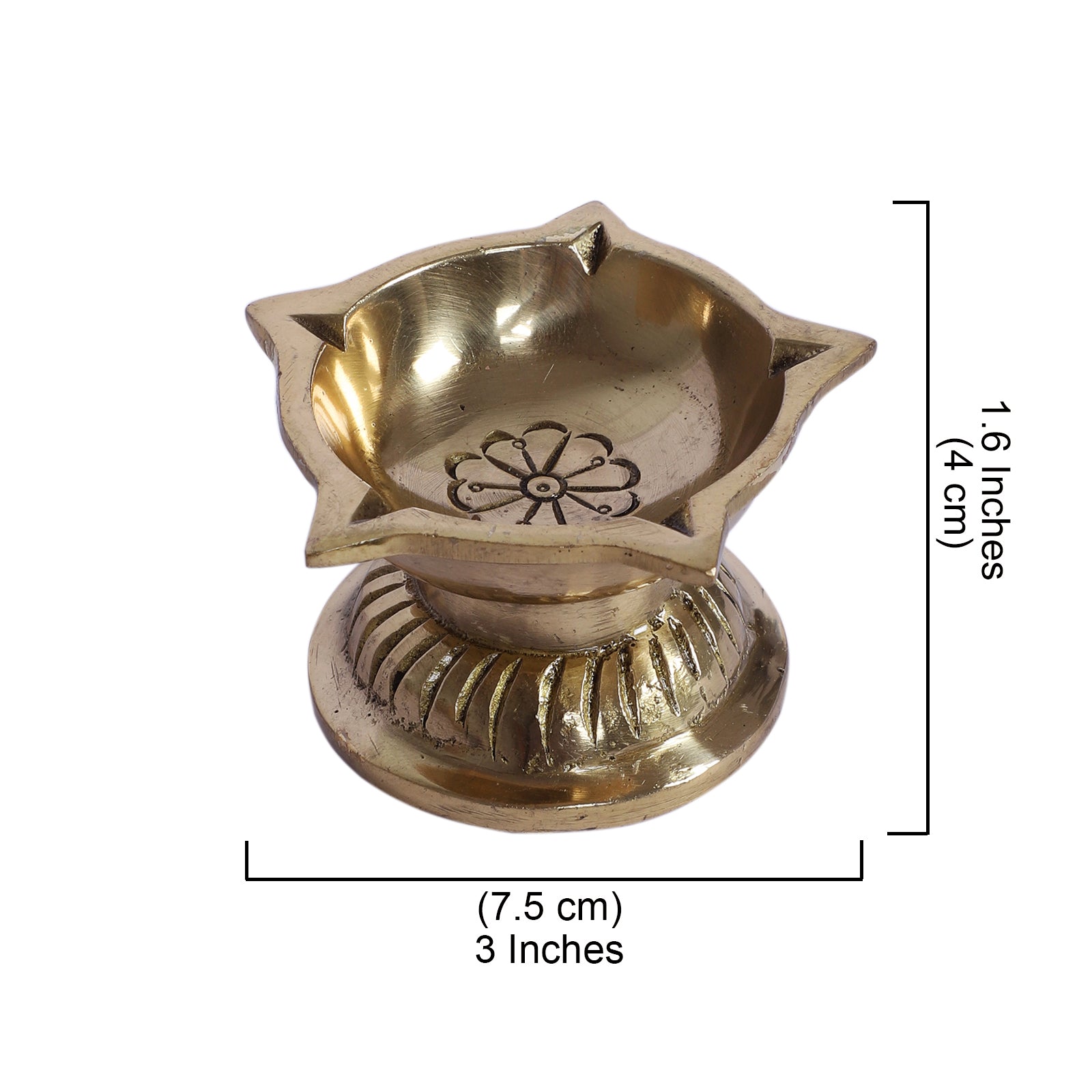 Ethnic Flower Carved 5 Oil Wicks Brass Diya, Brass Diya for Puja