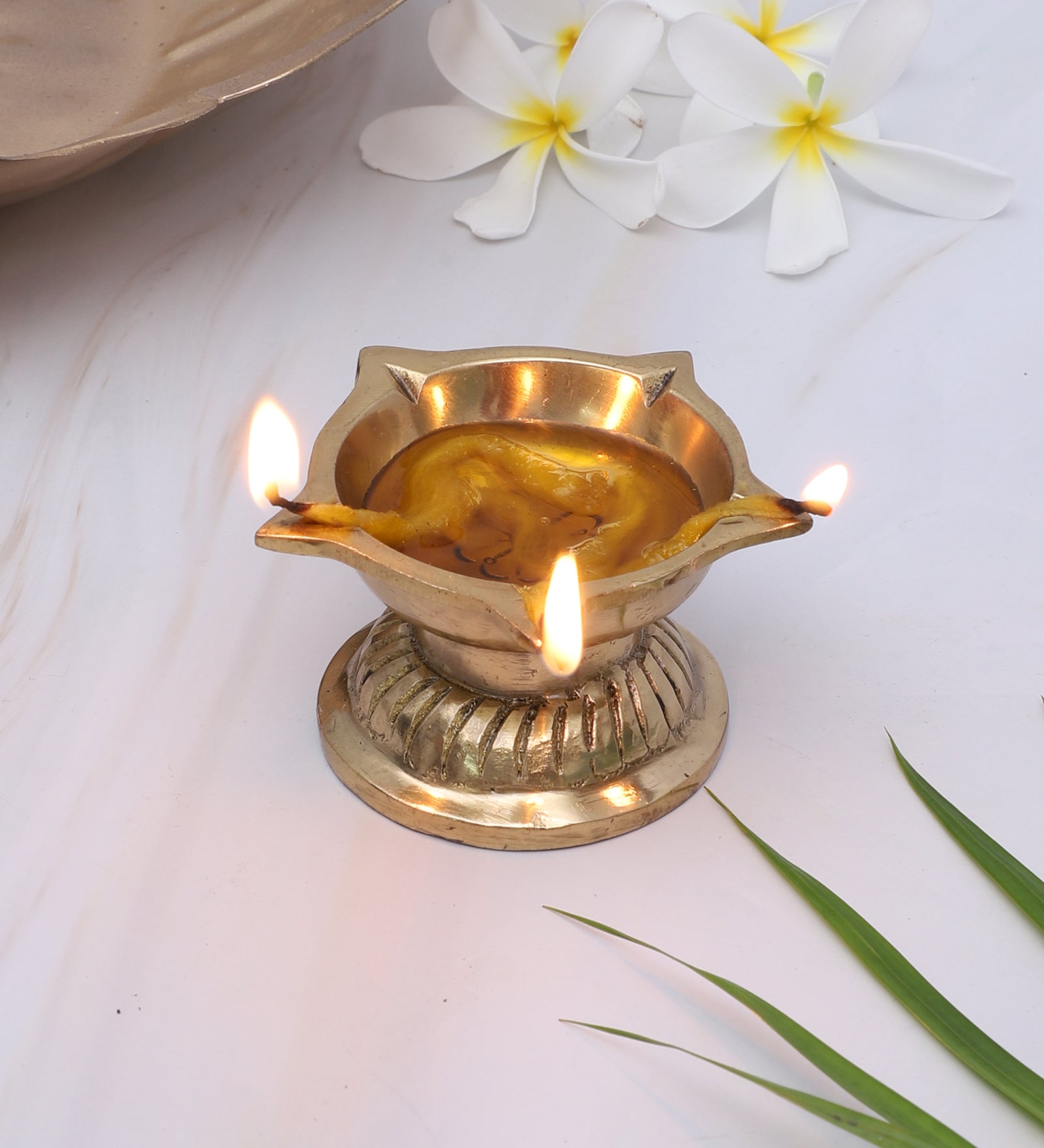 Ethnic Flower Carved 5 Oil Wicks Brass Diya, Brass Diya for Puja