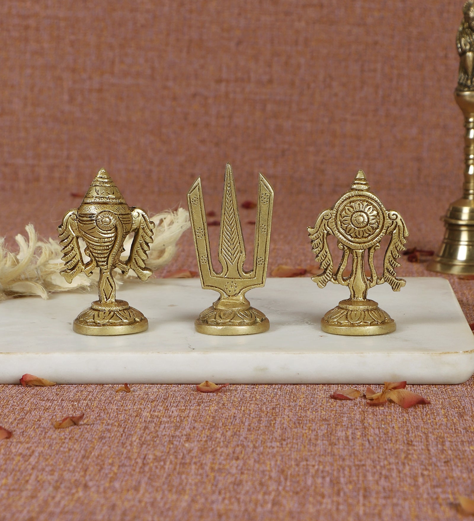 Brass 3 Inches Shankh Chakra Namah Idols, Standard, Antique Yellow