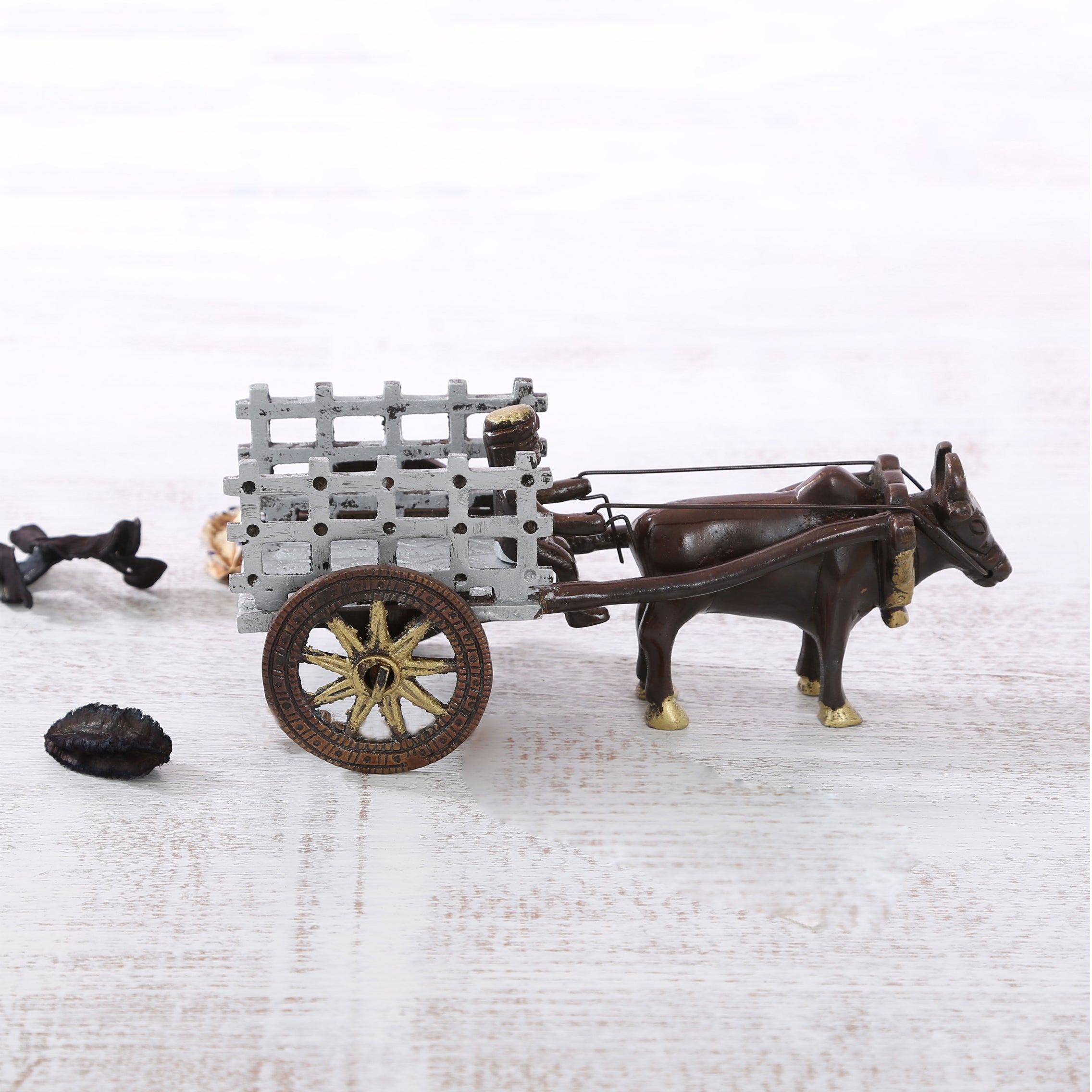 Brass Bullock Cart Showpiece, Standard